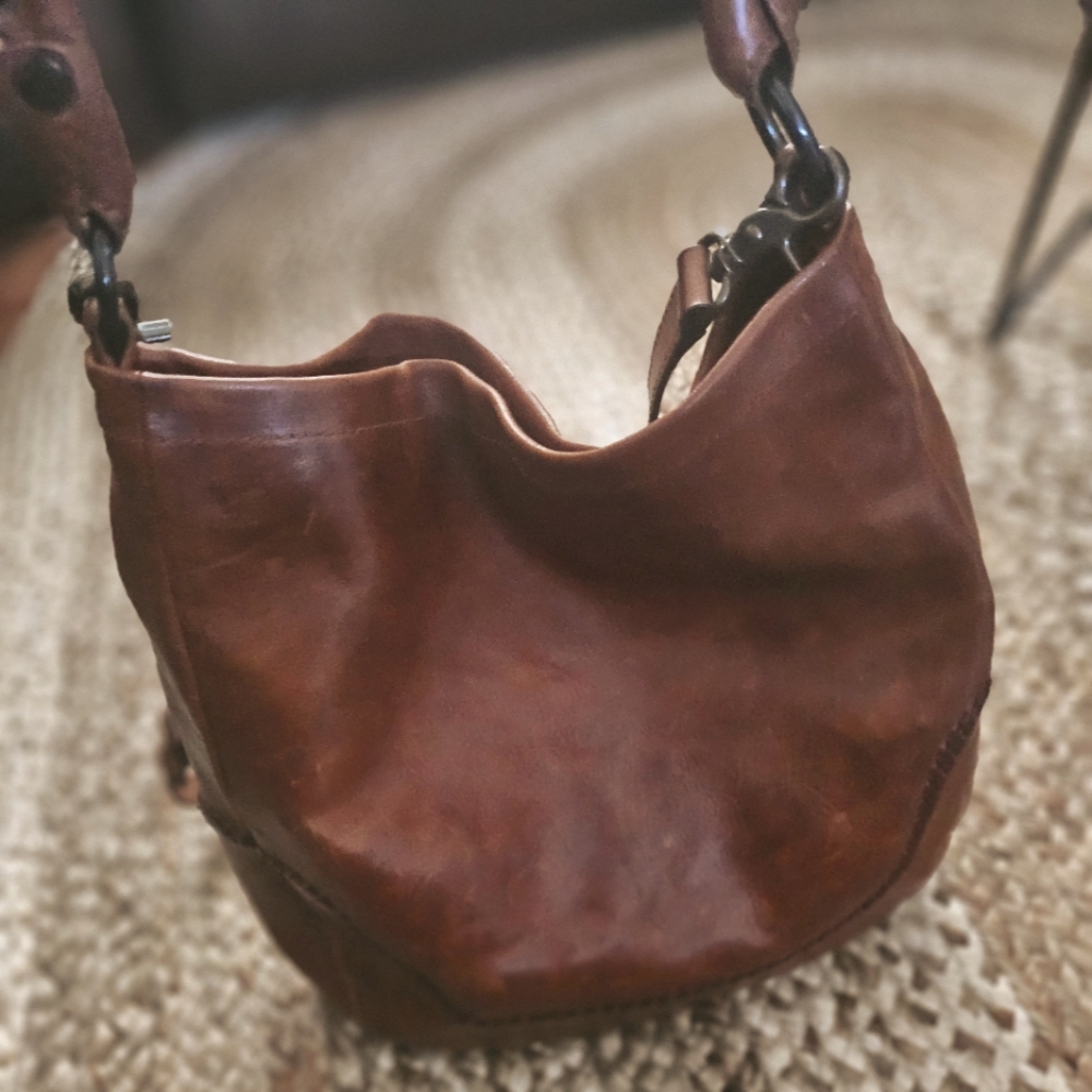 Big size frye bag. Great condition